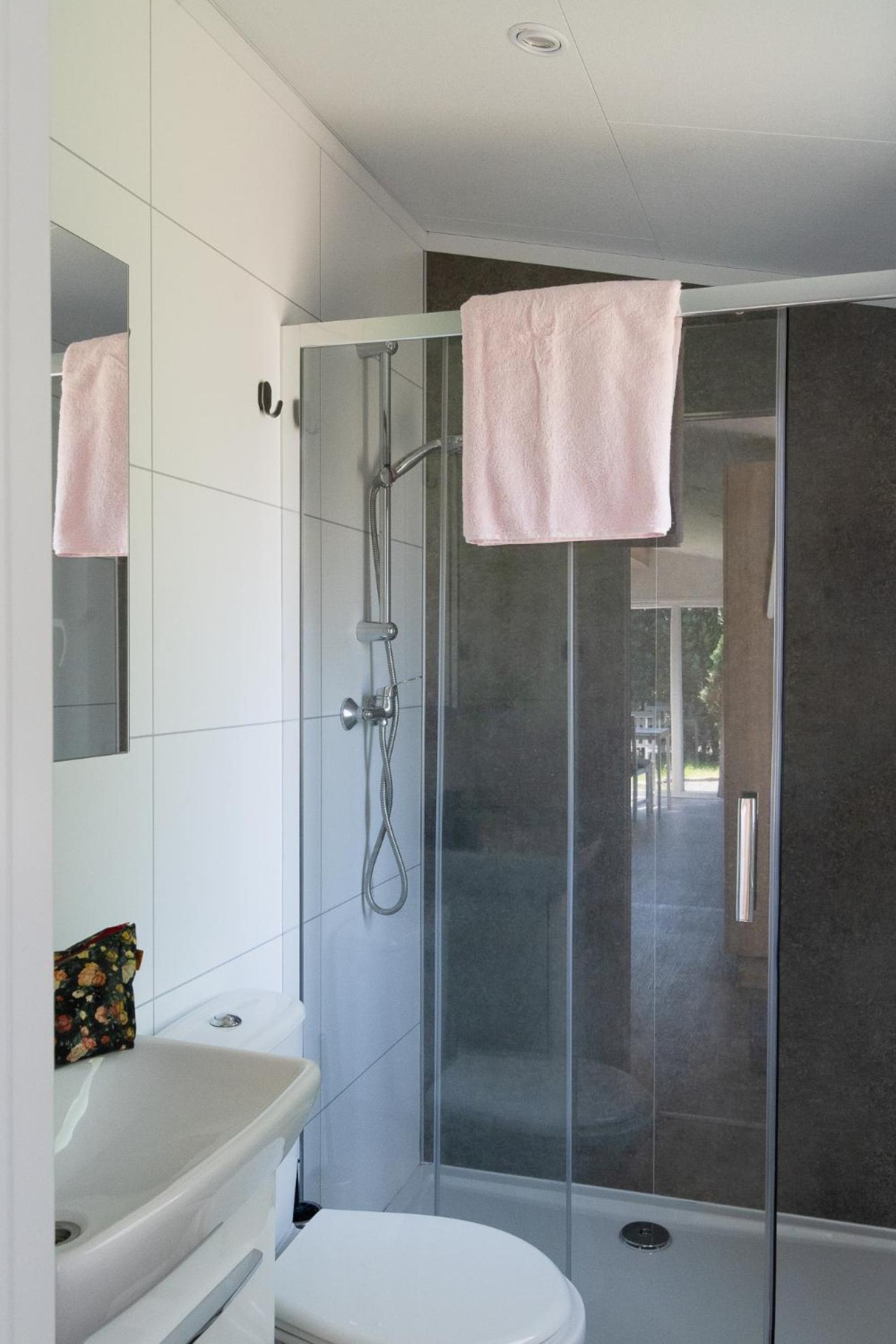 Naturcamping Lueneburger Heide - Chalets & Tiny Haeuser Soltau Esterno foto